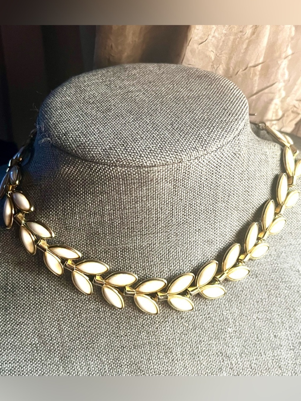 Vintage 1960s Trifari Leaf Necklace